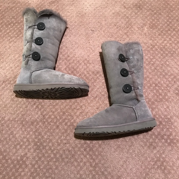 UGG Bailey Button Triplet Boot Tall Grey 7 - Picture 5 of 6